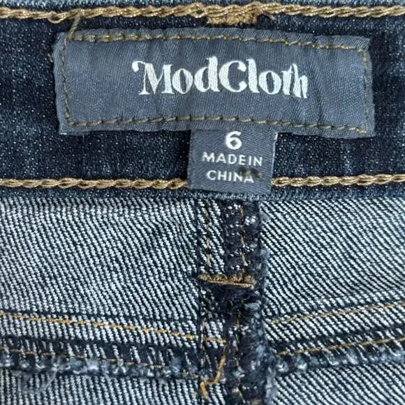 ModCloth Dark Wash High Waist Cuffed Jean Shorts Button Fly Denim Retro Pinup - Picture 6 of 9